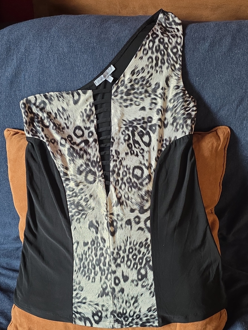 Charlotte Russe Black and Cream Leopard Print One-Shoulder Top